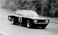 Erich-bitter-nikki-lauda-Opel-Rekord-C-Black-Widow-21.jpg