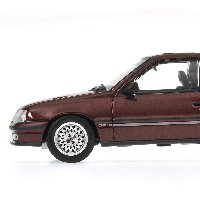 © by Minichamps